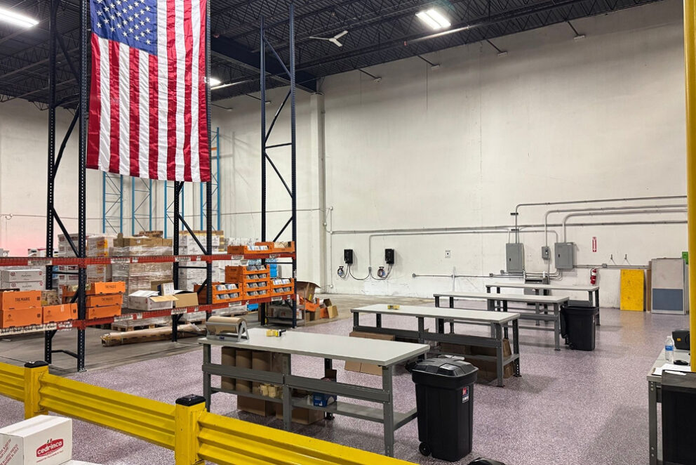 eLogix warehouse workstation - orange